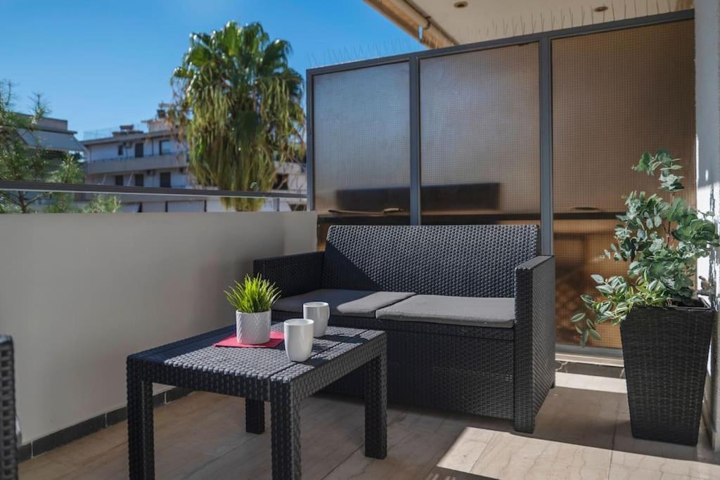 Beautiful Apt In Glyfada Center, Papandreou Street Αθήνα Εξωτερικό φωτογραφία